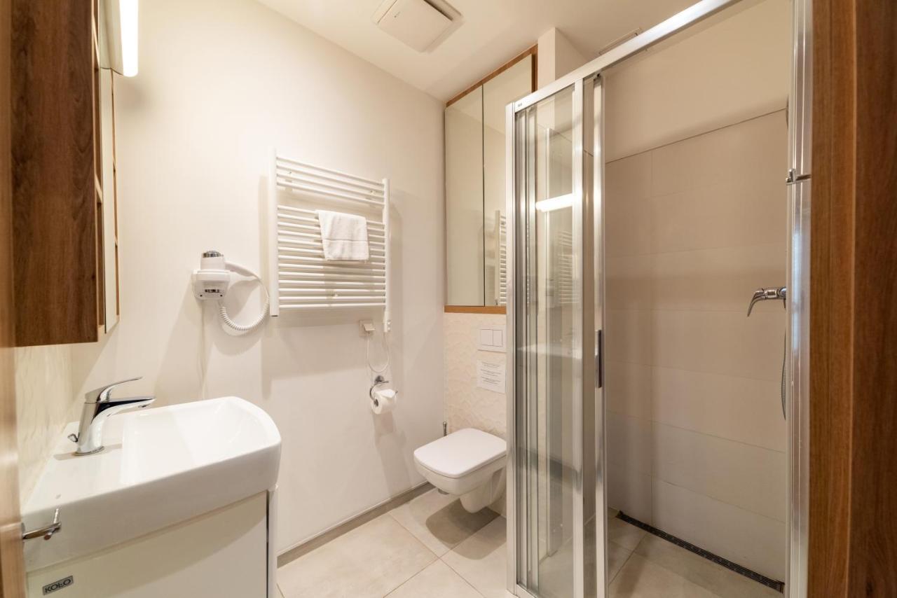 Wolska Suits Warsaw Ngoại thất bức ảnh