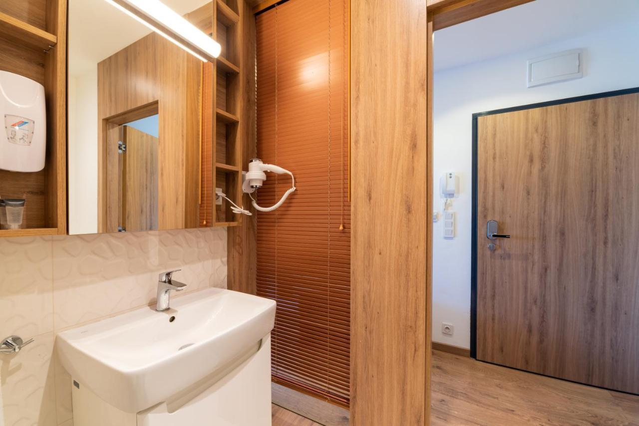Wolska Suits Warsaw Ngoại thất bức ảnh
