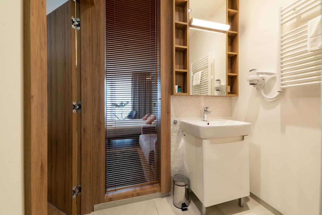 Wolska Suits Warsaw Ngoại thất bức ảnh