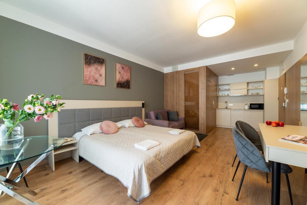 Wolska Suits Warsaw Ngoại thất bức ảnh